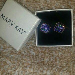 Limited Edition Mary Kay Earrings